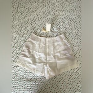 NWT Dôen Larue Short